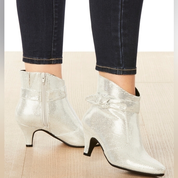 Ankle Boots & Booties The Corrine Bootie Sz 11W - Picture 1 of 9